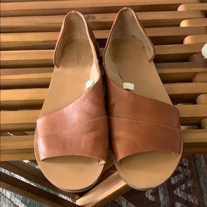 Universal Threads Slides